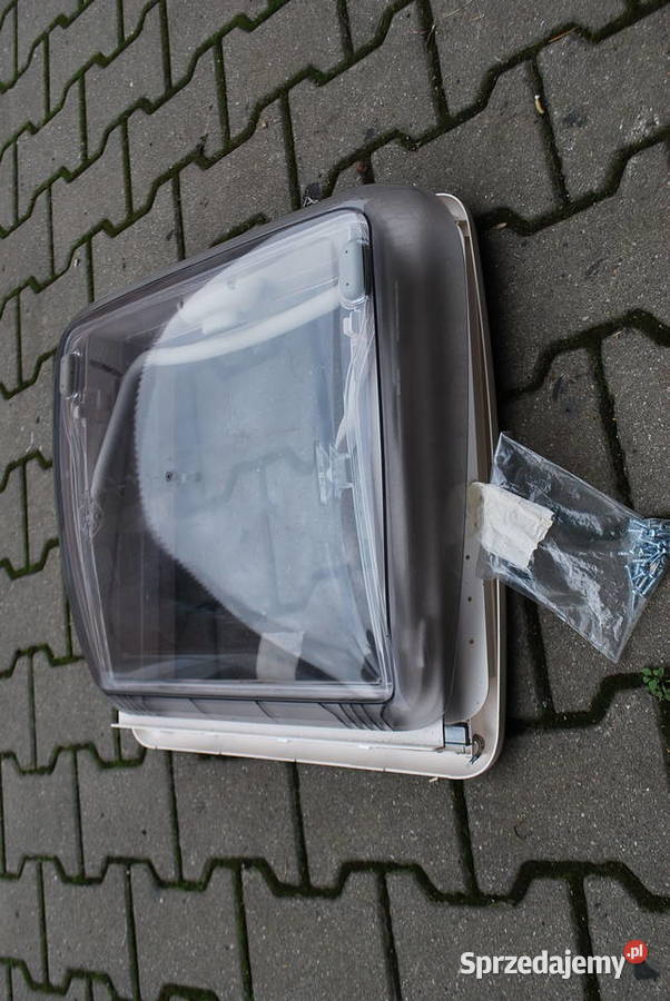 OKNO DACHOWESZYBERDACH DO KEMPINGUKAMPERAOTWÓR Kampery