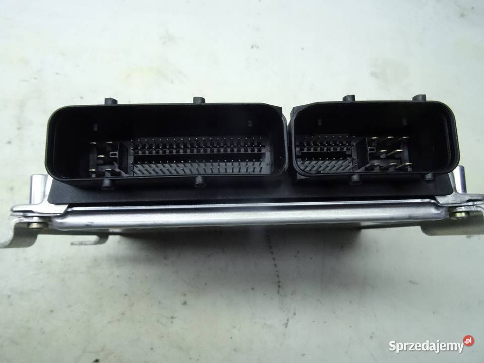 AUDI A8 D2 9902 STEROWNIK SILNIKA 4D0907558G osobowe Przemęt sprzedam