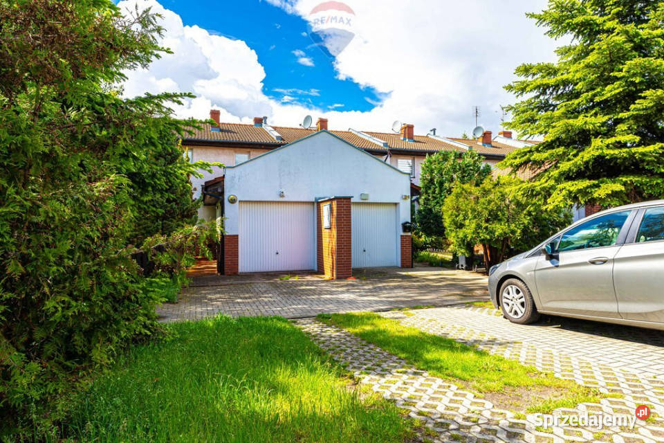 Dom szeregowy ogródek garaż Złotniki