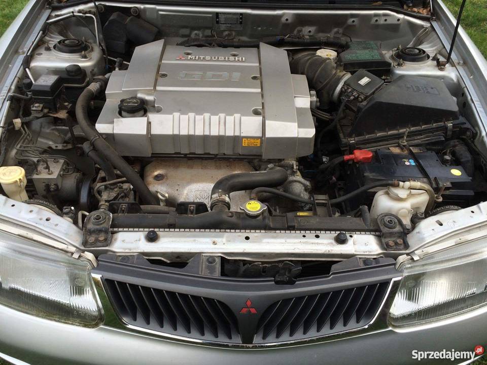 Mitsubishi Carisma 18 GDI klima podgrzewane radio Stargard sprzedam
