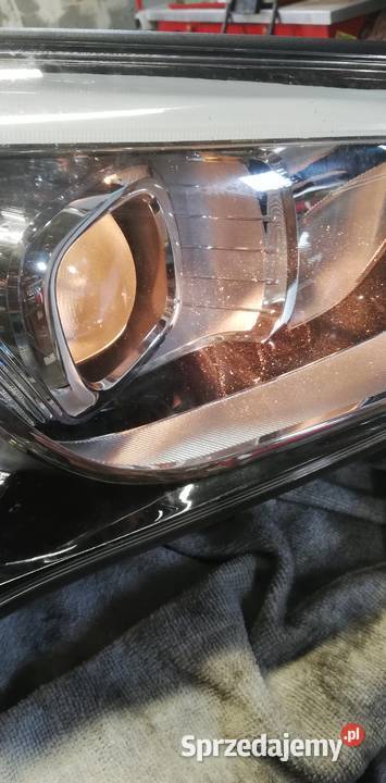 Hyundai Santa Fe Lampa Prawa USA 20132017 osobowe Poświętne