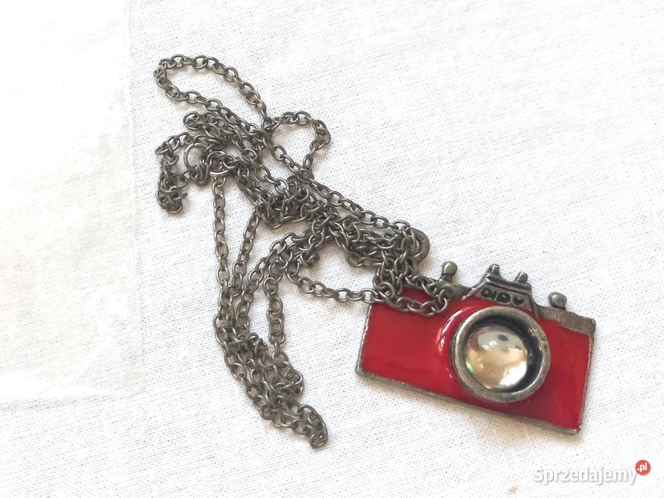 Naszyjnik czerwony Wisiorek Aparat Fotograficzny Białystok