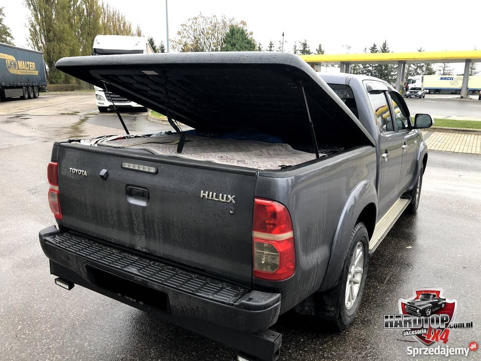 Pokrywa plastikowa paki Toyota Hilux r 2005 do warmińsko-mazurskie Pasłęk