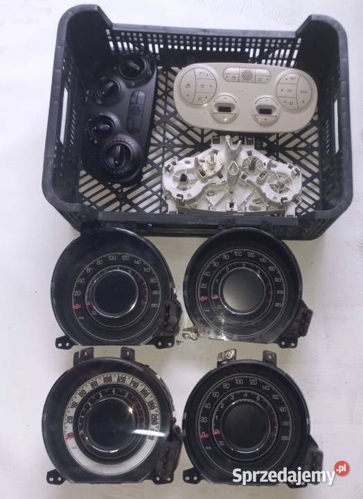 Lusterko fiat 500 Rok produkcji 2010 Radomsko