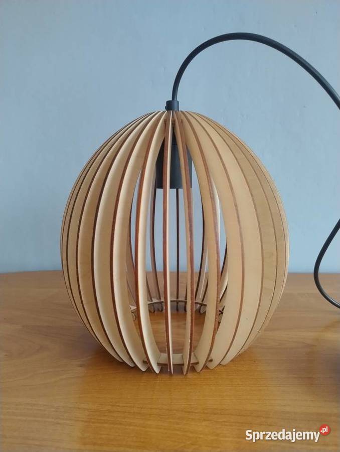 NOWA Lampa sufitowa wisząca kula drewniana wzór Blachownia