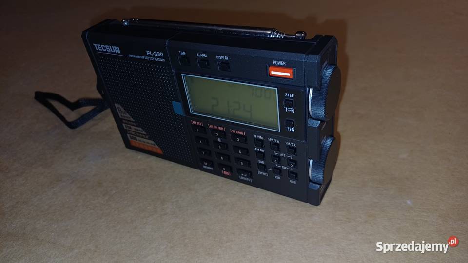 TECSUN 330 Globalny odbiornik radiowy