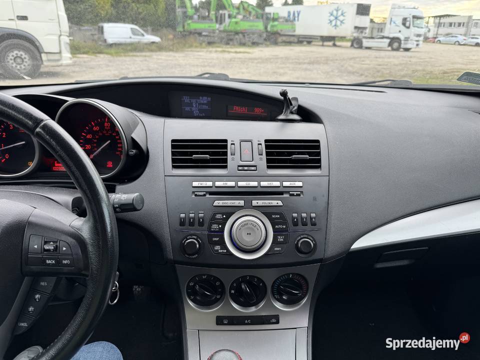 Mazda 3 25 BENZYNA Zarejestrowana Długie Opłaty aluminiowe felgi 3 Mazda Konin