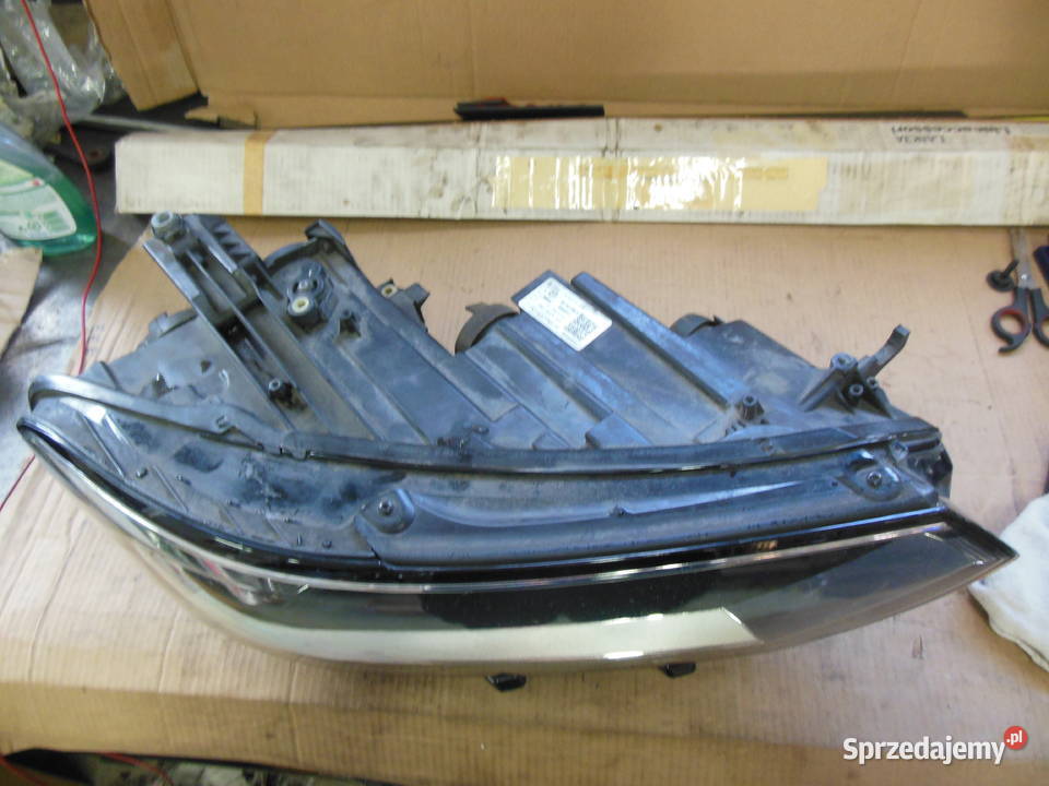VW PASSAT B8 14 REFLEKTOR PRAWY LAMPA PRZÓD H7 Kozy sprzedam
