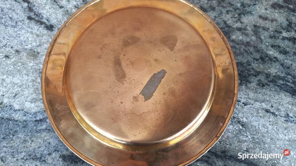 Talerz metalowy mosiadzowany z niebieskimi Gawroniec sprzedam