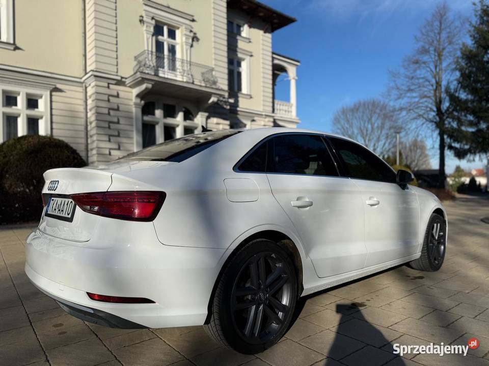 Audi a3 2019r Sedan Kocina