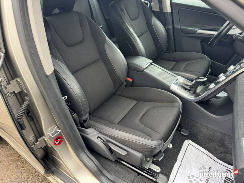 Volvo XC 60 Pisemna Gwarancja 12 miesięcy I ABS XC 60 Samochody osobowe Konin