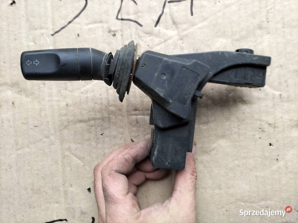 WŁĄCZNIK PRZEŁĄCZNIK KIERUNKOWSKAZÓW Mondeo lubelskie Kamień-Kolonia