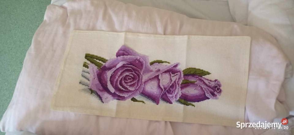 Sprzedam róże wyszywane