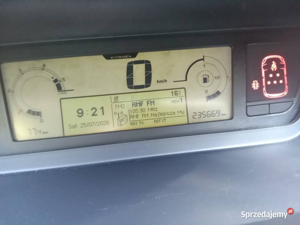 Citroen C4 Grand Picasso 2010 16 HDI lakier metallic Częstochowa