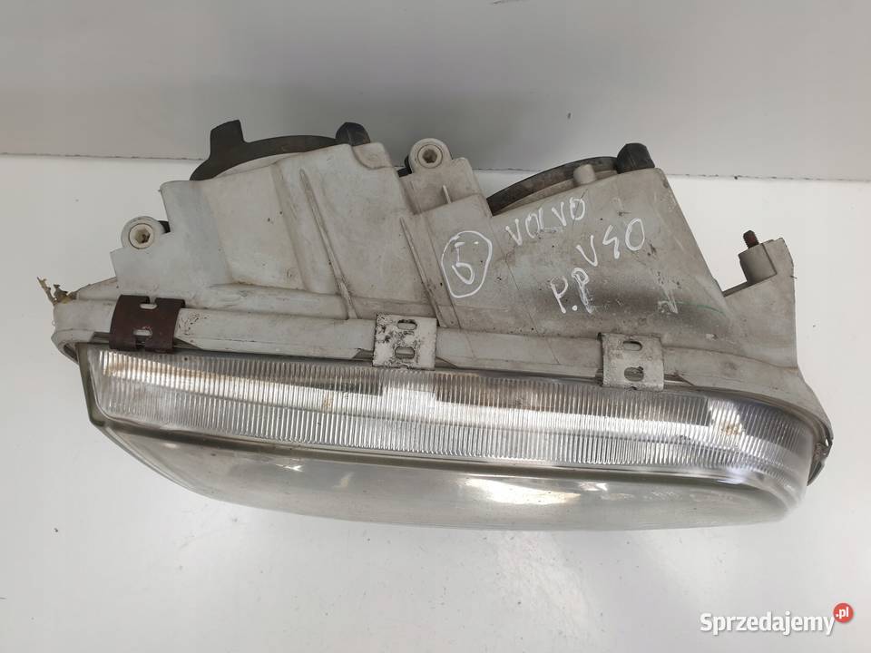 Volvo S40 V40 lift PRZEDNIA LAMPA PRAWA przód Janów sprzedam