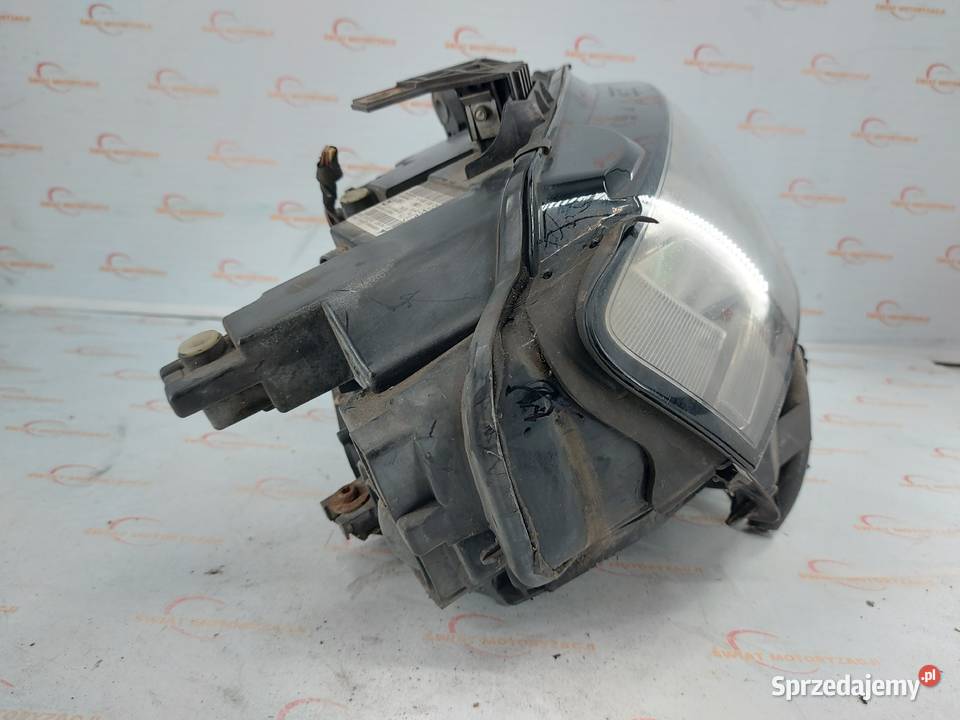 AUDI A4 B8 ALLROAD 10r lampa prawa przód ANGLIK osobowe Kielce