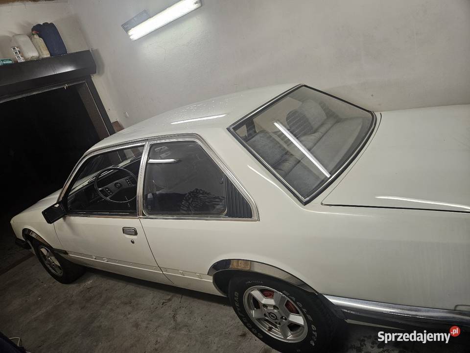 Opel Commodore 25 Berlina cupe sprzedam