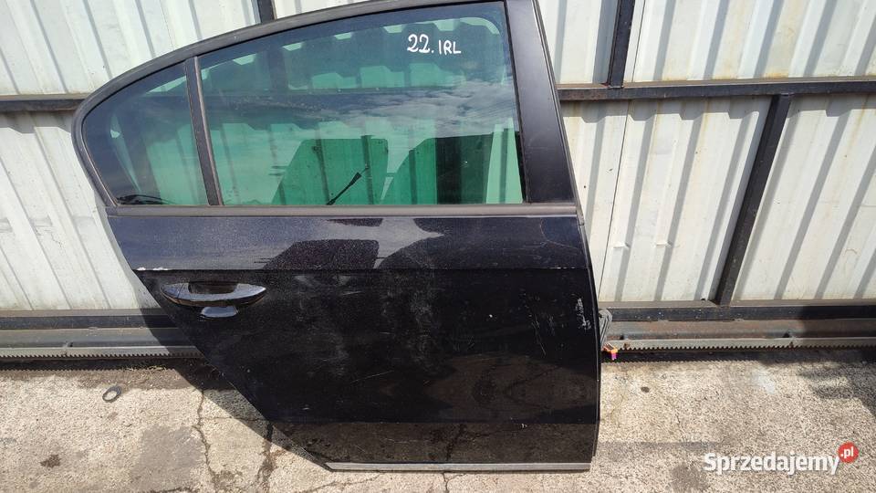 VW PASSAT B7 SEDAN 1014 DRZWI TYŁ TYLNE PRAWE sprzedam