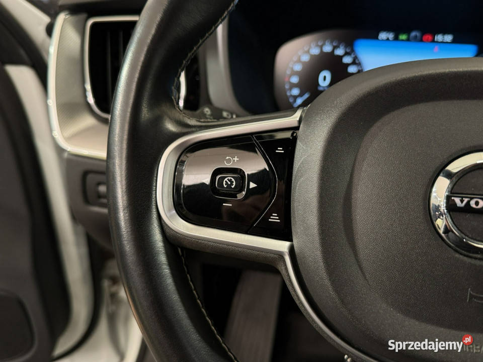 Volvo XC 60 RDesign 20 B4 D 197 automat AWD 2019 197KM małopolskie