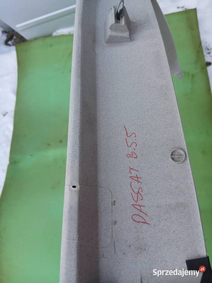 Ramka plastik klapy tył kombi VW PASSAT B5 FL Rok produkcji 2003 Szczerbice