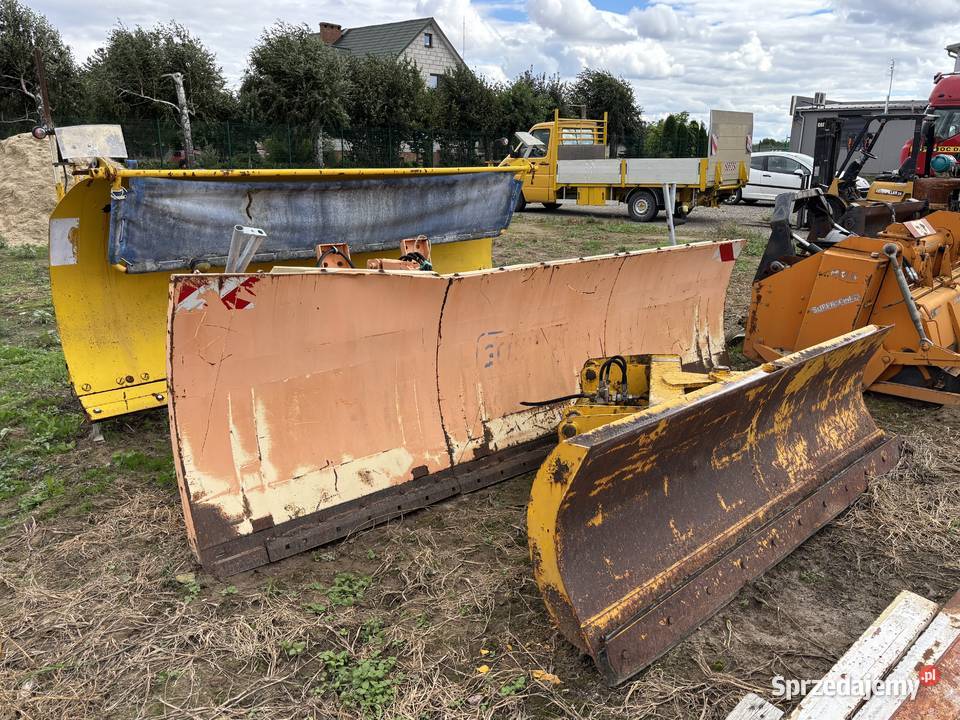 Plug do śniegu koparko ładowarka JCB unimog Piaski sprzedam