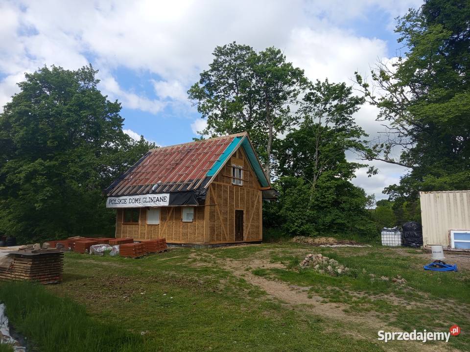 DWIE DZIAŁKI BUDOWLANE Z DOMEM STRAWBALE NAD JEZIORKIEM – KUSOWO