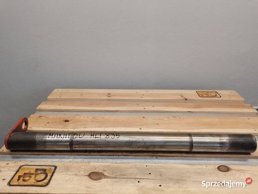 Sworzeń ramienia Manitou MLT 835 Wilkowo sprzedam