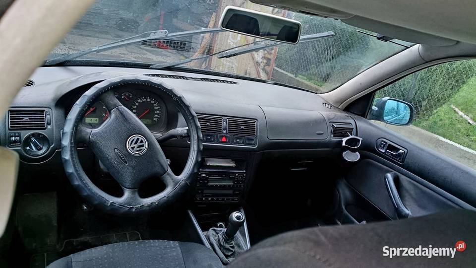VW golf 4 16 benzyna 105KM Hureczko