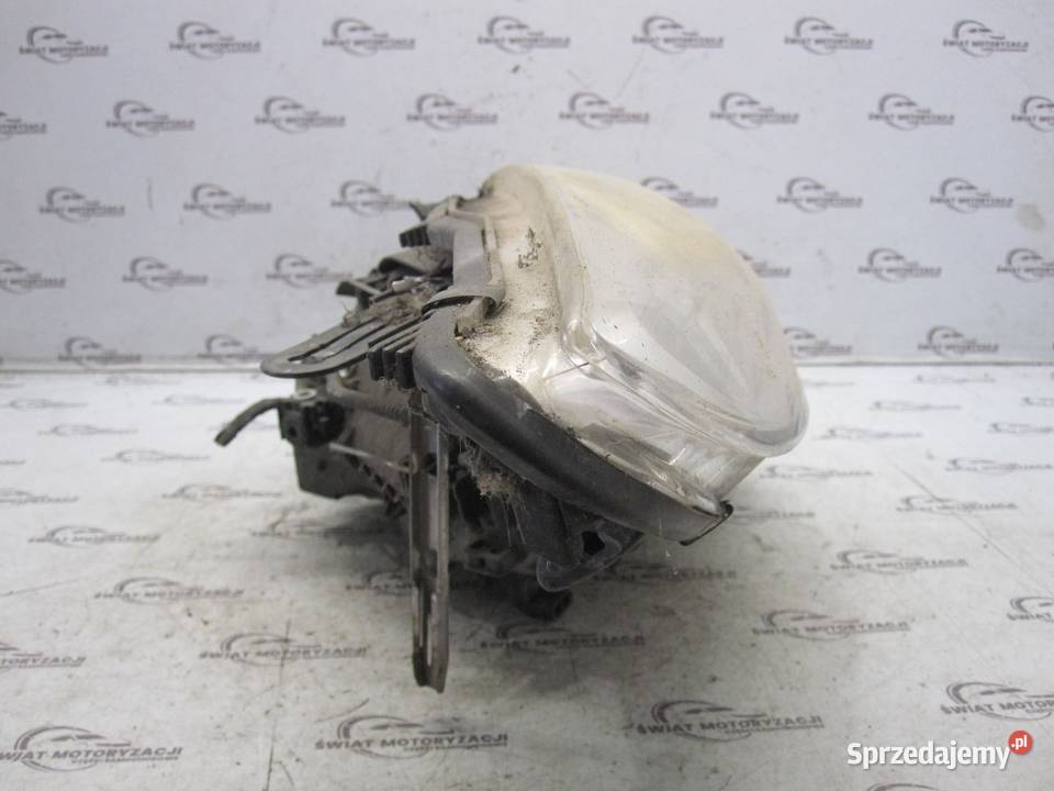 RENAULT MEGANE III 08r lampa prawa przód Kielce
