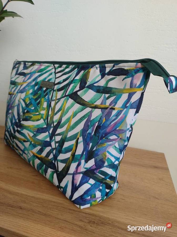 Duża wodoodporna kosmetyczka podróżna Rękodzieło Kraków