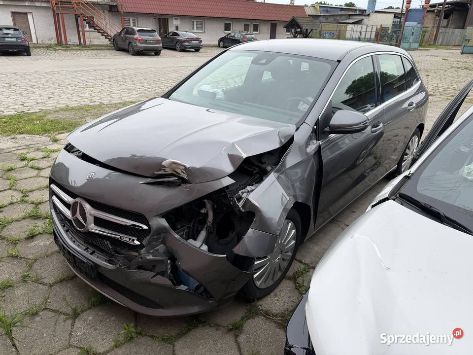MercedesBenz Klasa B 220 4Matic 7GDCT AMG Line Prudnik