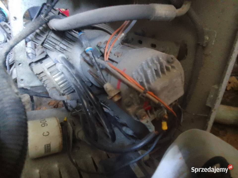 Sprężarka Kompresor Ciągnik Siodłowy 12V Pstrągowa