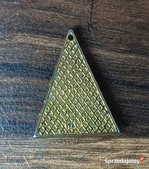 Trójkątny stary medalik z żywicy z wizerunkiem Wisiorki małopolskie Zbylitowska Góra sprzedam