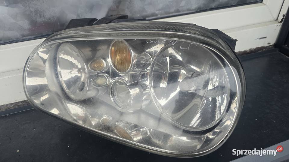 Lampa lewy przód do volkswagena golfa IV Sosnowiec