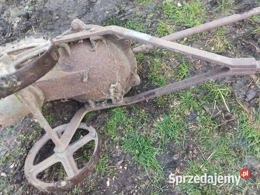 zabytkowa pompa wody z 1880roku Lelów sprzedam