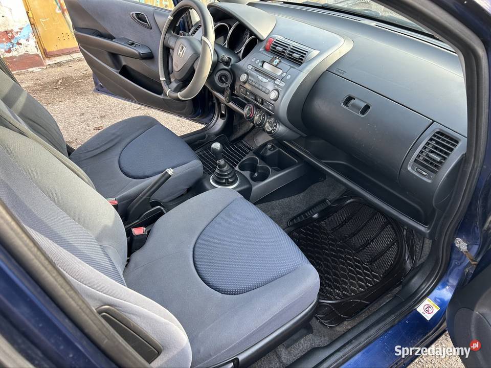 Honda Jazz 13 benzynka klima zimówki Jazz