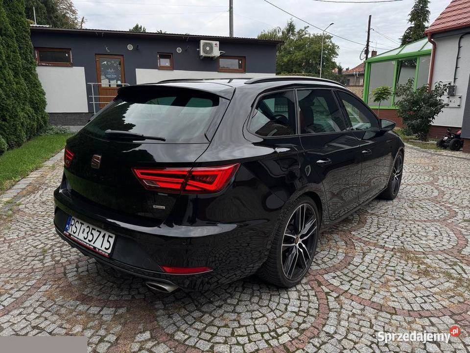 Seat Leon Sportstourer 20 TSI Cupra DSG 300 nieuszkodzony