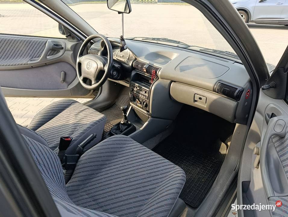 Fajna Astra 187 benzyna wielkopolskie Śrem