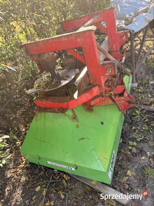 Roslzsiewacz Strumyk 800L na części Rozsiewacze nawozów Turobin