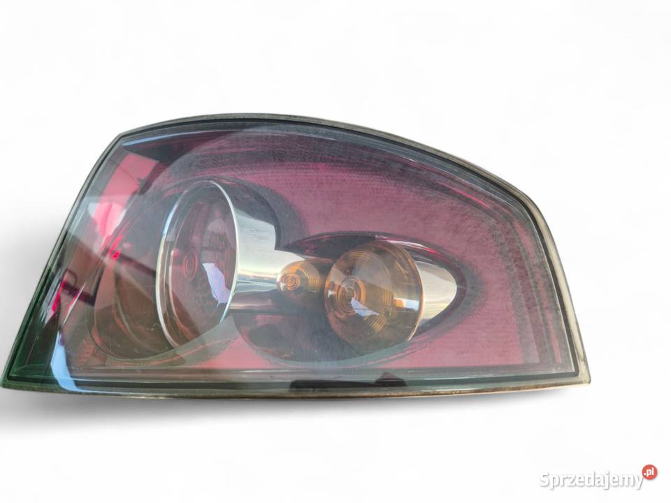 LAMPA TYŁ PRAWA W BŁOTNIK SEAT IBIZA III SMOKE świętokrzyskie Działoszyce