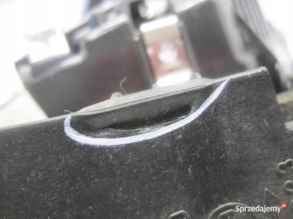 OPEL CORSA E 17r lampa prawa tył w klapę 3901 osobowe