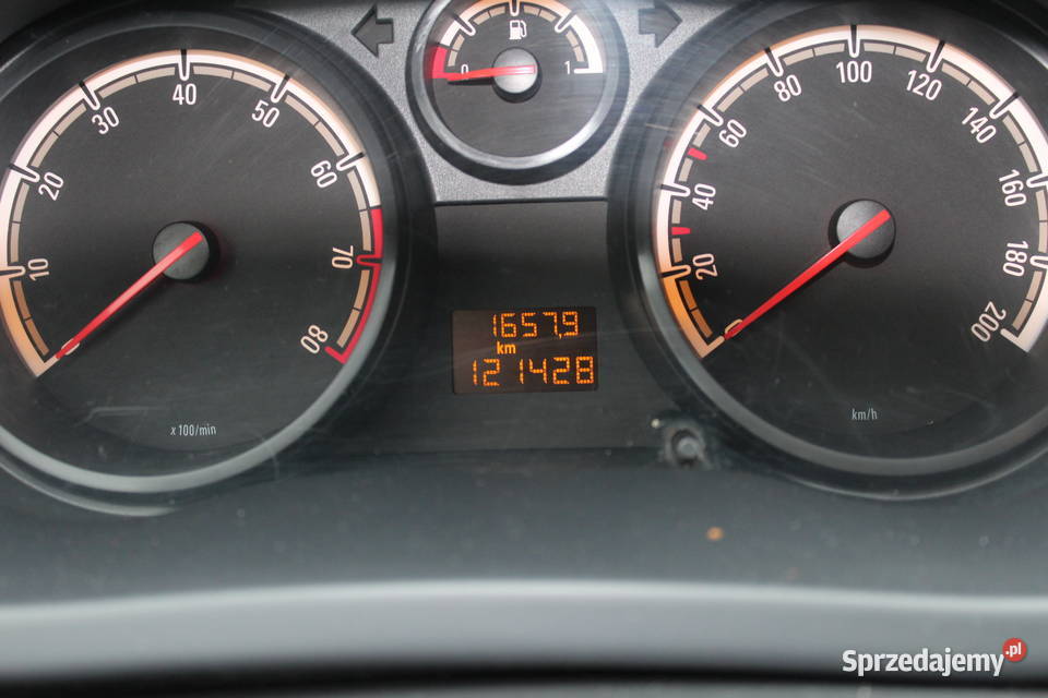 Opel Corsa D 2007r 12 Benz 5 Drzwi Klima nieuszkodzony Corsa Corsa Rumia