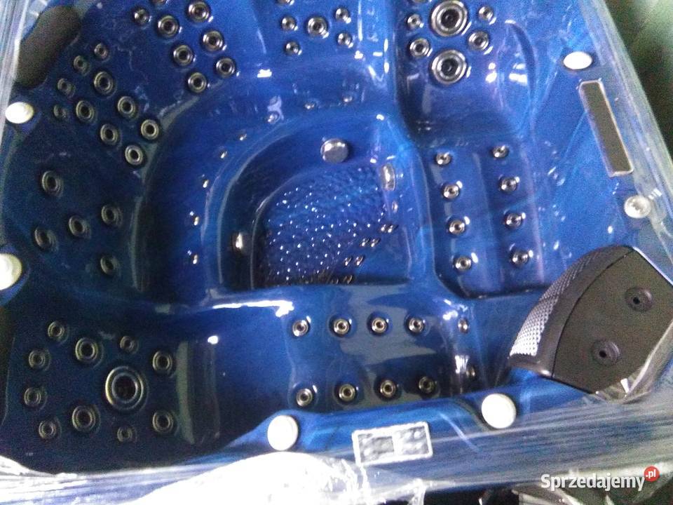 Komfortowe Jacuzzi zewnętrzne