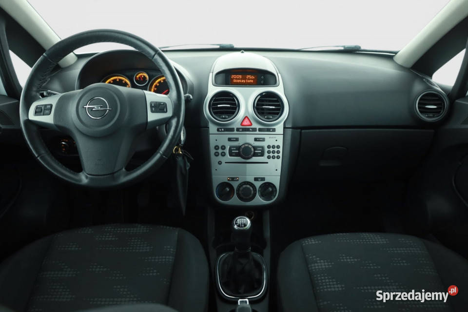Opel Corsa 14 Rok produkcji 2011