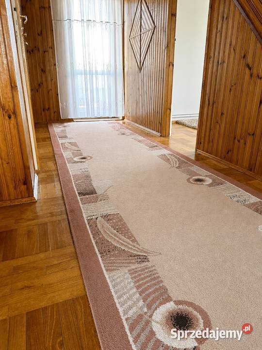 Długi dywan chodnik 119 483 beżoworóżowy do