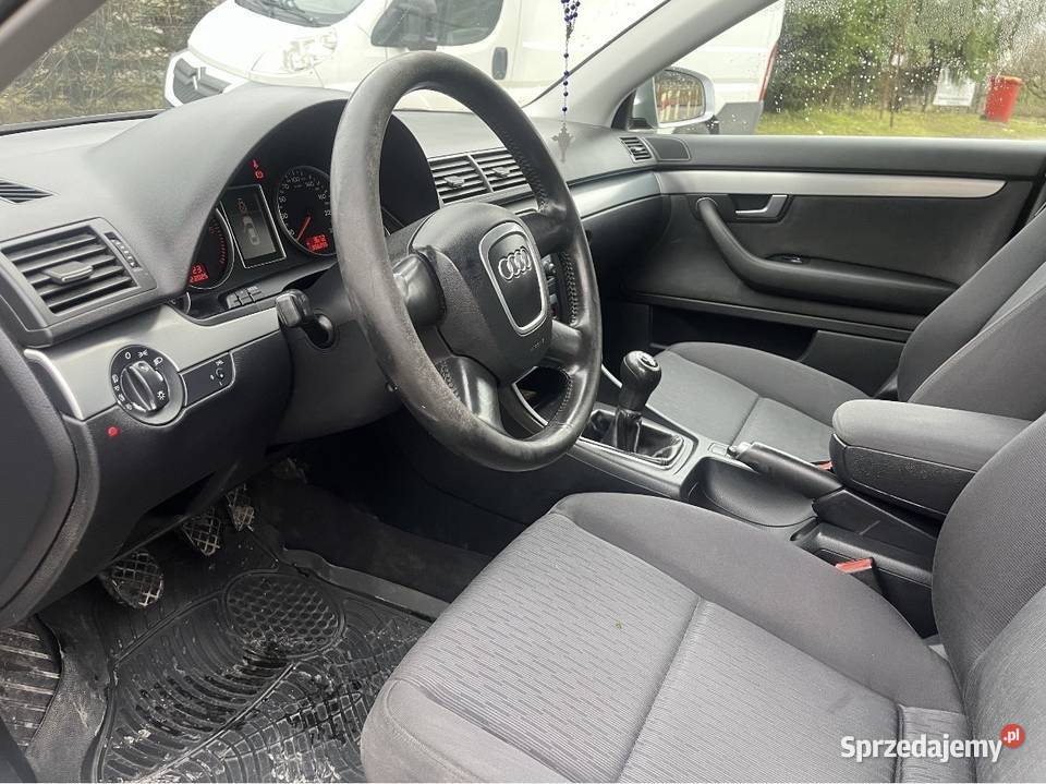 Audi A4 B7 20TDI 140 2006 HAK nieuszkodzony sprzedam