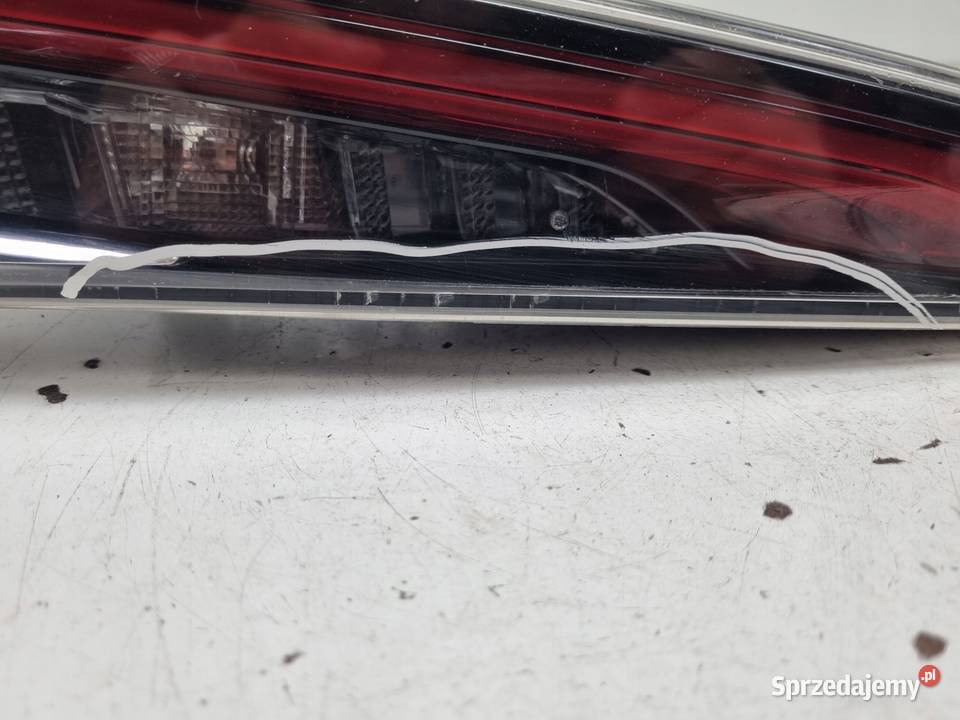 Toyota Corolla E21 HATCHBACK TYLNIA TYLNA LAMPA Lampy tylne Rudka