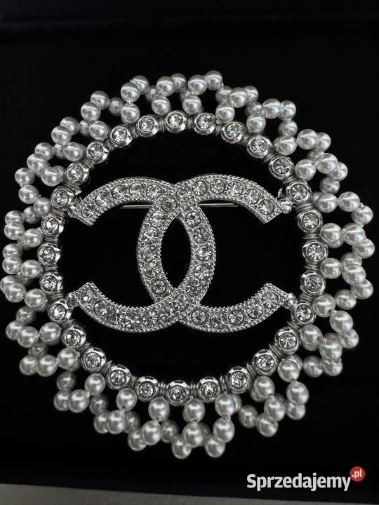Duża broszka Chanel 6 cyrkonie i perełki ręki Warszawa sprzedam