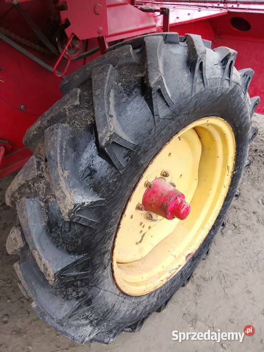 Kombajn zbożowy Massey Ferguson 186 w oryginale nieuszkodzony Skaryszew