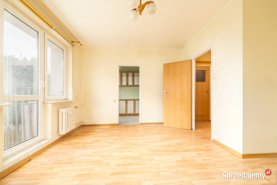 Kawalerka z potencjałem na 2 pokojeosPrzyjaźni Szczecin sprzedam
